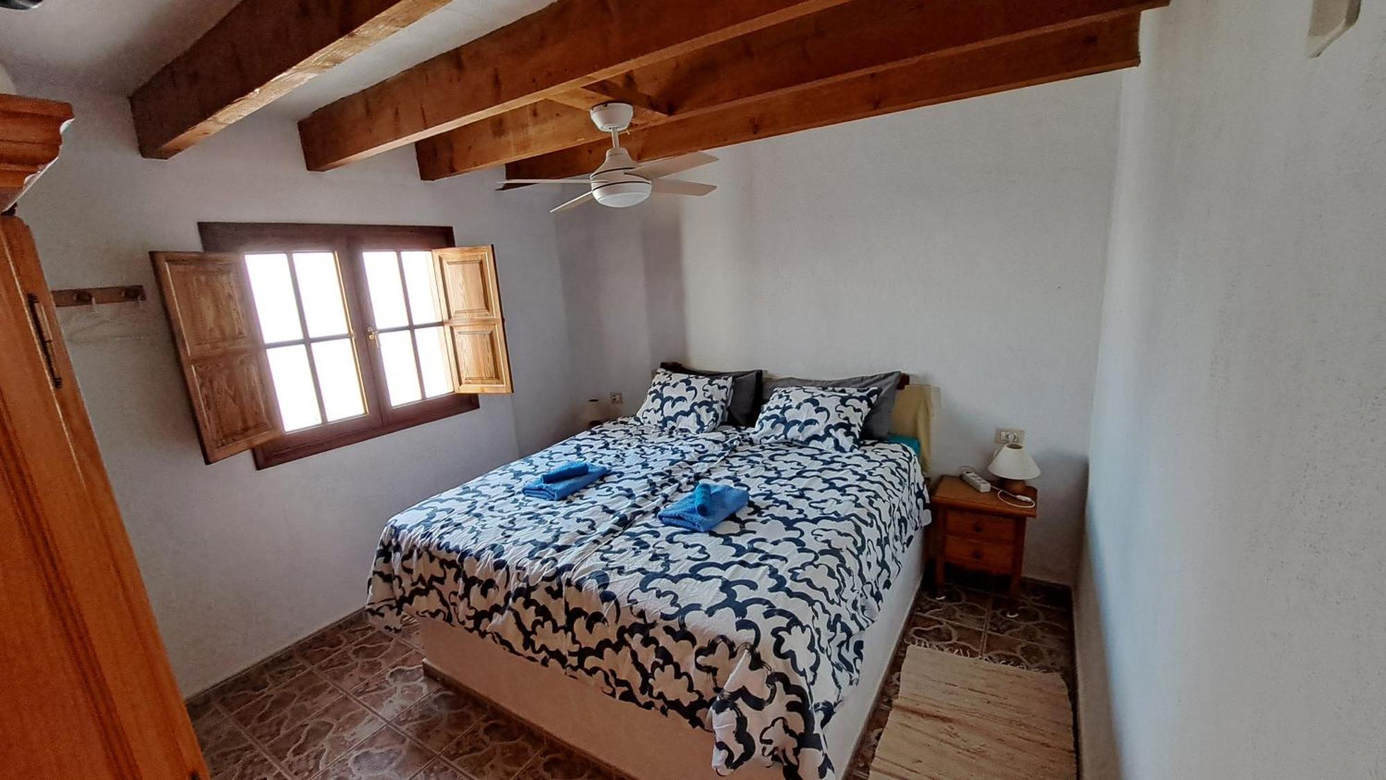 Inviting 1-Bedroom House 'Esquina' Finca Vistamar サロブレ エクステリア 写真